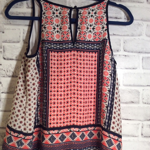 Top - Picture 2 of 4